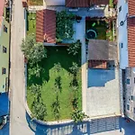 Ferienwohnung Fuer 8 Personen Ca 100 Qm In Pula, Istrien Istrische Riviera