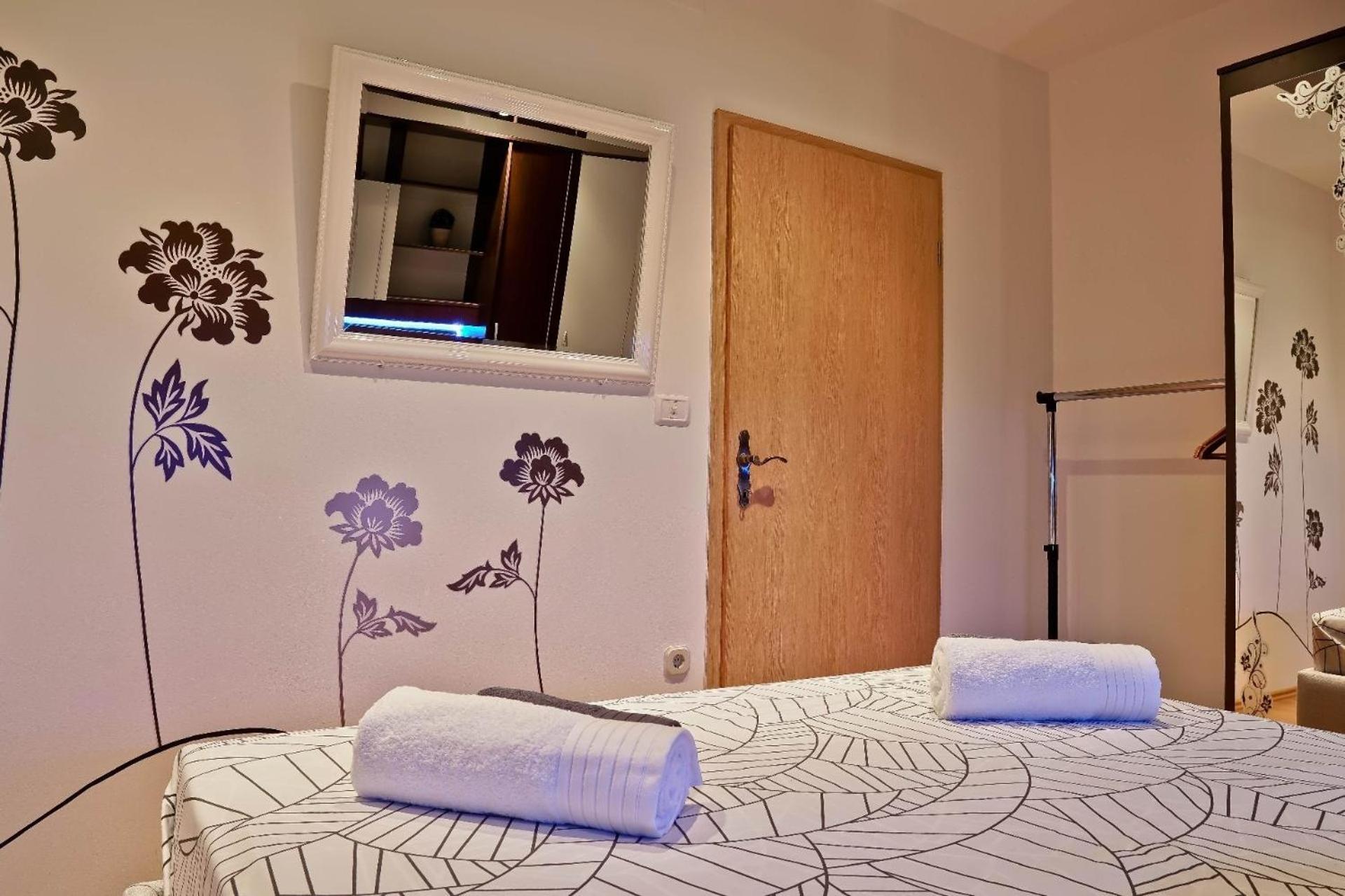 Apartman Fuer 8 Personen Ca 100 Qm In Pula, Istrien Istrische Riviera *